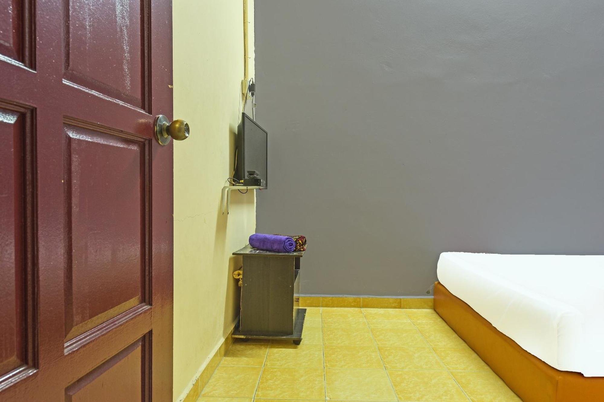 Spot On 90144 Corridor Hotel 1 Pekan Luaran gambar
