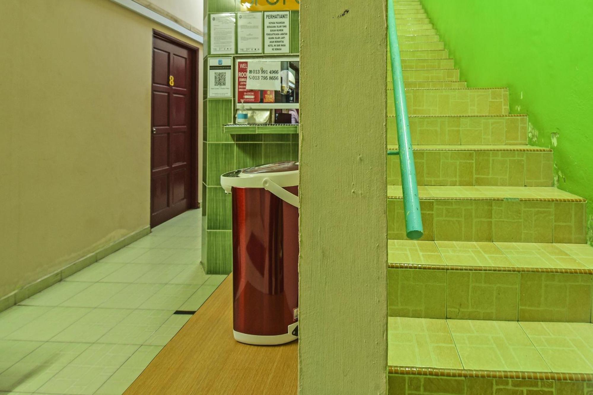 Spot On 90144 Corridor Hotel 1 Pekan Luaran gambar
