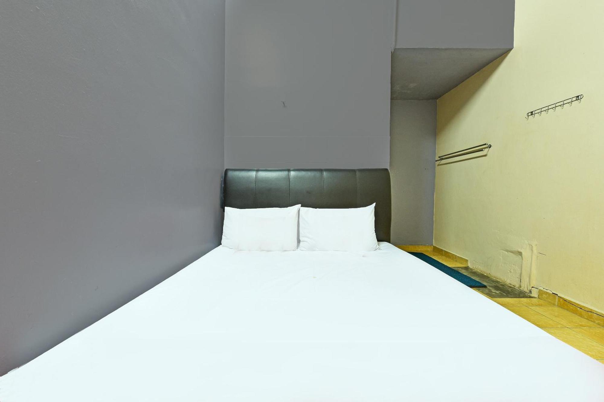 Spot On 90144 Corridor Hotel 1 Pekan Luaran gambar