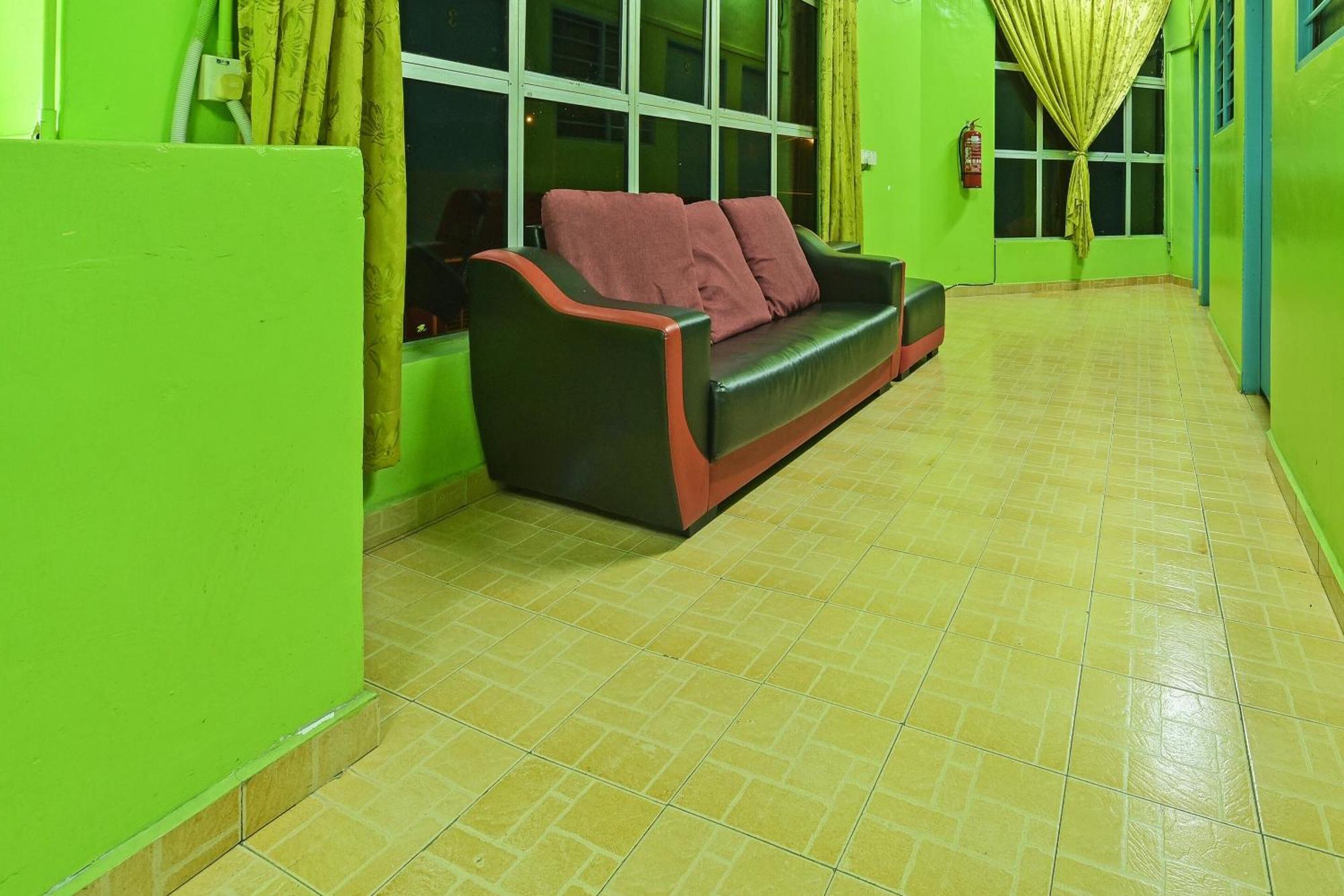 Spot On 90144 Corridor Hotel 1 Pekan Luaran gambar